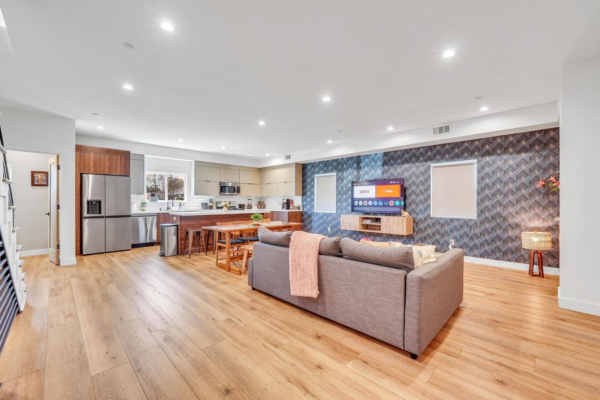 Luxurious Townhome W/3 Master Suites Gated Parking Los Ángeles Exterior foto